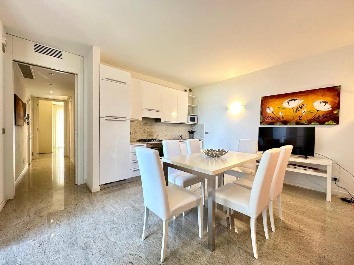 Frontemar Residenze Sul Mare - Carraro Immobiliare Jesolo - Family Apartments Exterior photo