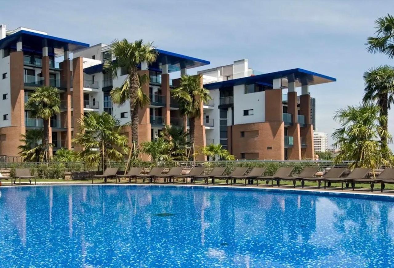 Frontemar Residenze Sul Mare - Carraro Immobiliare Jesolo - Family Apartments Exterior photo